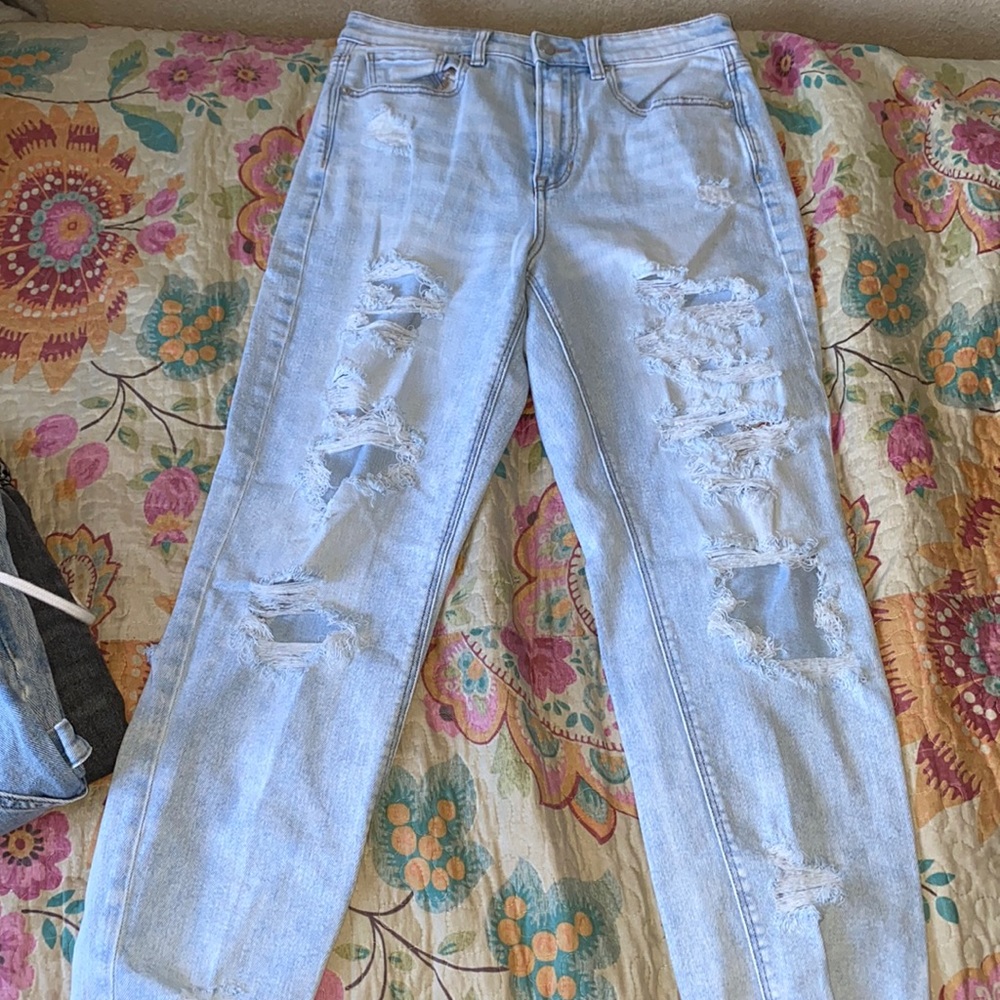 American Eagle Ripped Mom Jeans